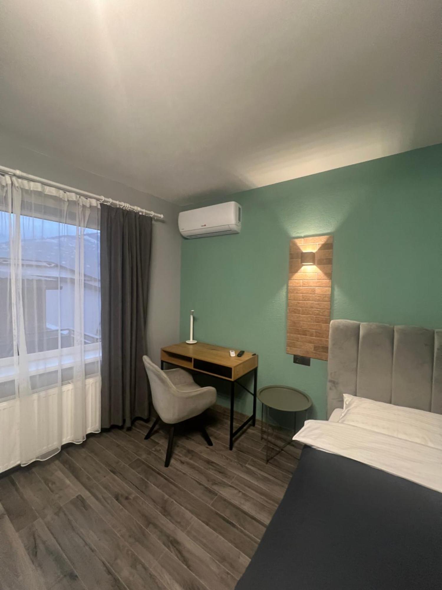 Hotel Menchul Rakhiv Εξωτερικό φωτογραφία